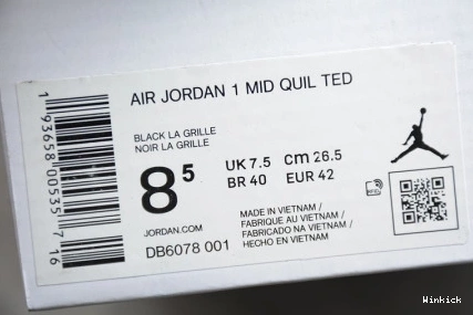 AIR DB6078-001 QUILTED MID 1 BLACK JORDAN 0828